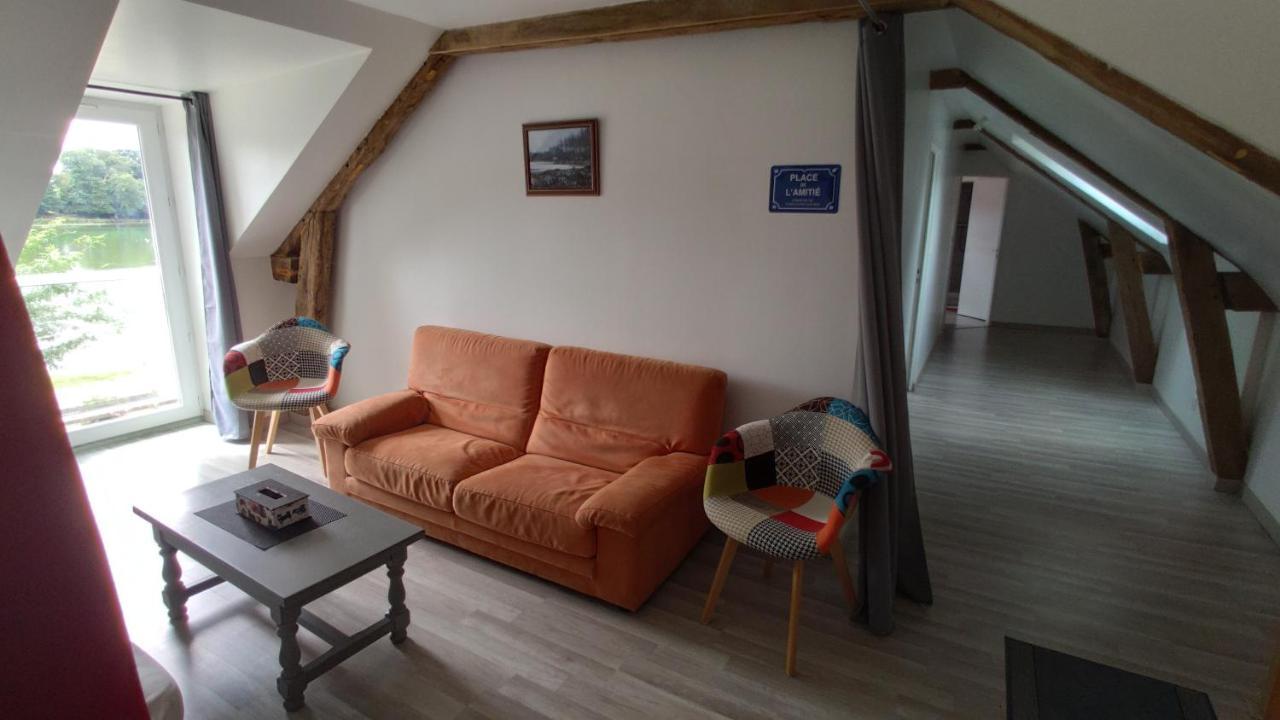 Chambre D'Hotes - La Rigaudiere Le Theil-de-Bretagne Exterior photo